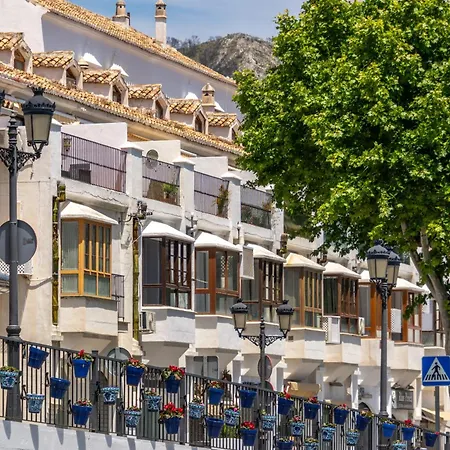 Dona Pia Mijas